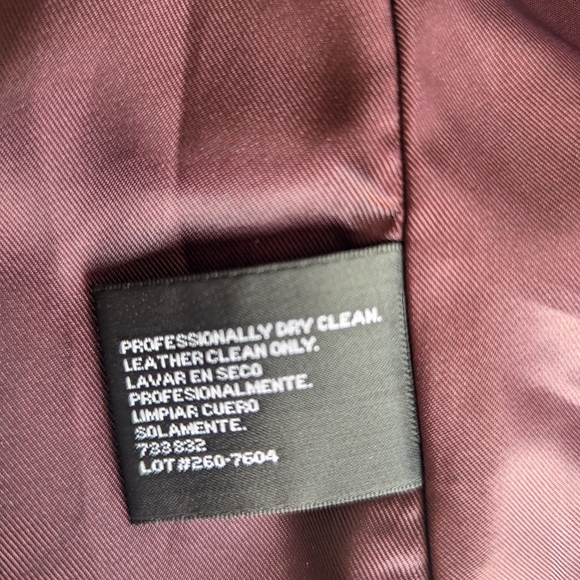 Leather Jacket - Picture 5 of 8